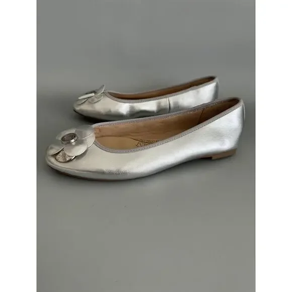 New Circus by Sam Edelman Silver Flats Size 7.5 - Picture 2 of 10